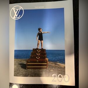 Louis Vuitton 200 anniversary’The Book’